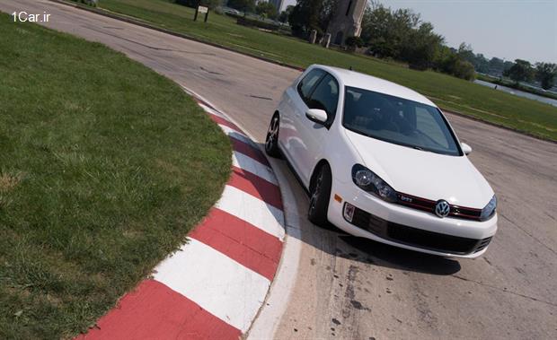 فولکس واگن GTI مقایسه فورد فوکوس 2013 با فولکس واگن 2012